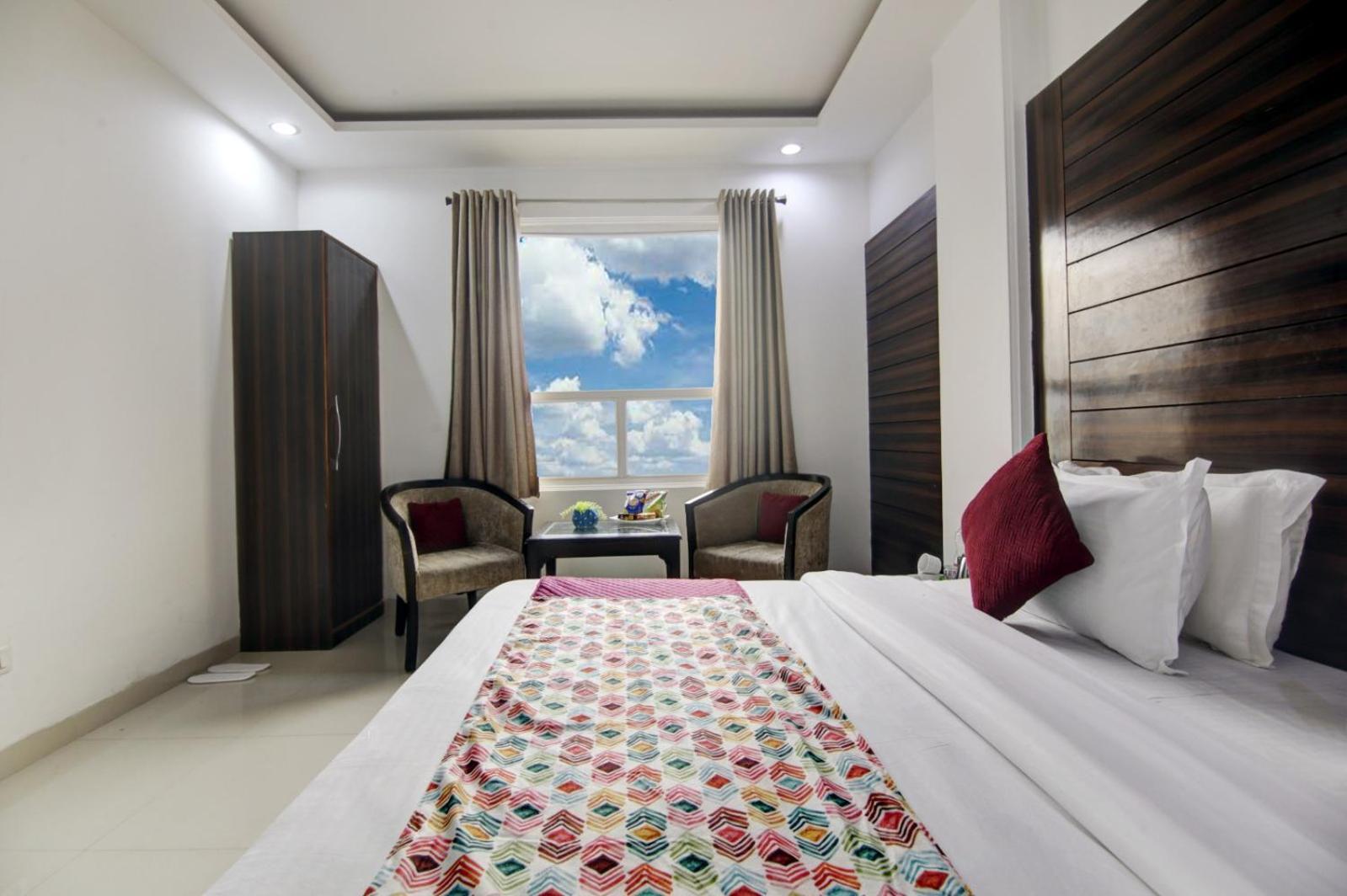 Hotel Devrana Delhi Airport Nowe Delhi Zewnętrze zdjęcie